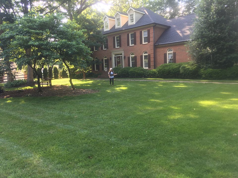 1st image of 155 Club Dr