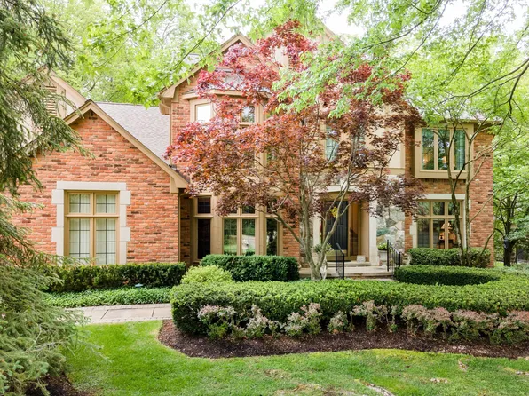 1754 Rolling Woods Dr, Troy, MI 48098