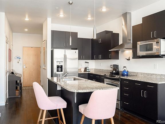 5th image of 2958 N Syracuse St Unit 218