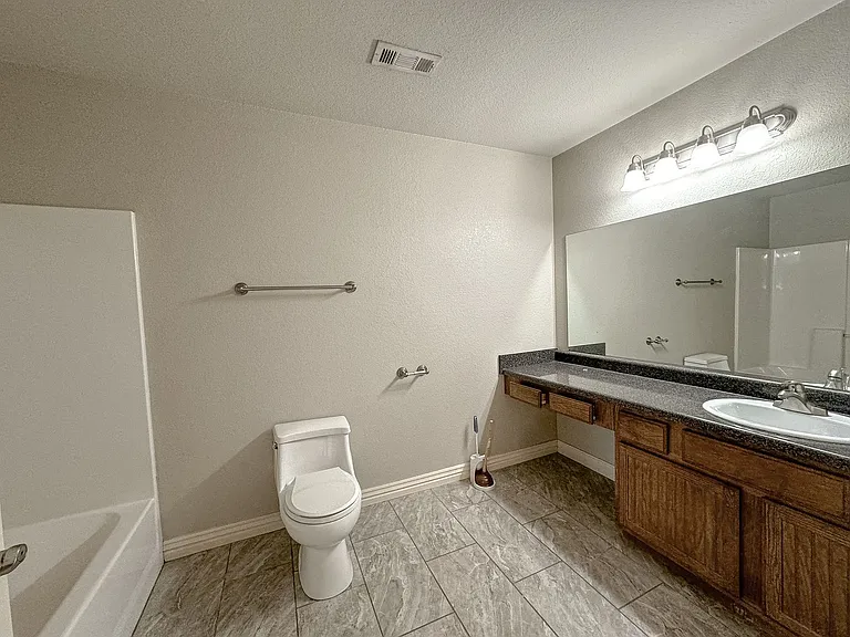 912 S Wood Ave — Photo 26