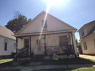 2nd image of 1516 W Locust St