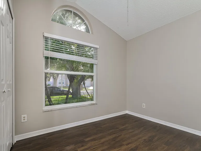 2161 Fennell St — Photo 11