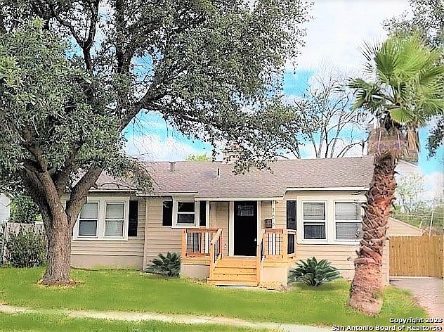 1st image of 306 W Wildwood Dr