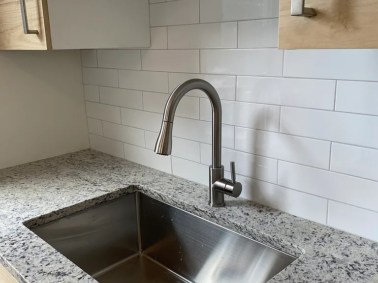10 Clary St #3 — Photo 4