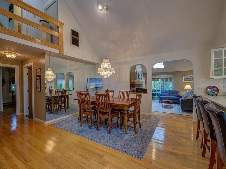 90 Chestnut Rd — Photo 18