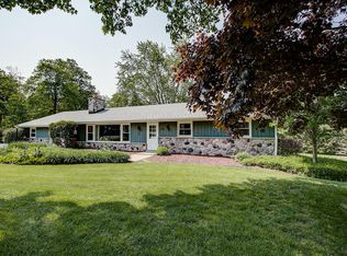 4155 Old Homestead Dr, West Bend, WI 53095