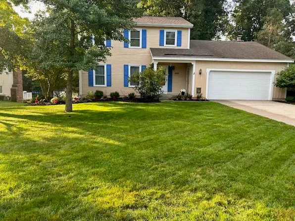 6486 Scarborough Dr SE, Ada, MI 49301