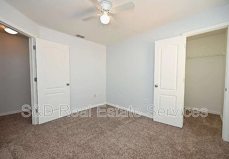 4219 Winding Vine Dr — Photo 35