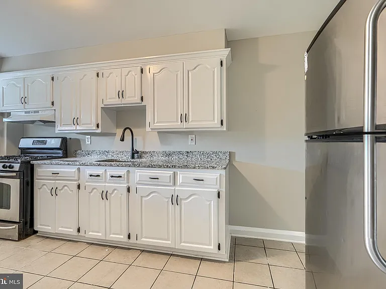1207 Dalton Rd — Photo 8
