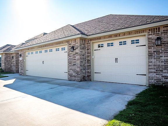 3rd image of 1408 Overshine Ln
