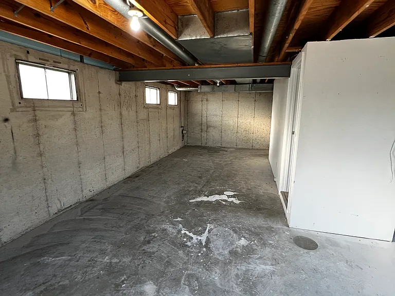 405 Locust St — Photo 14