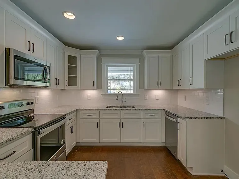 127B Commerce St — Photo 10