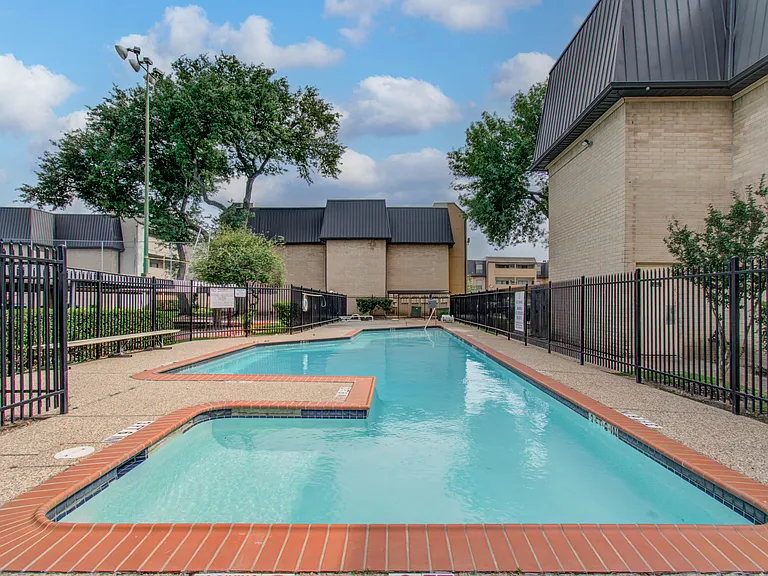 8429 Hearth Dr #27 — Photo 43