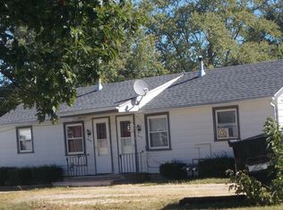 640 Wood Ave, Machesney Park, IL 61115