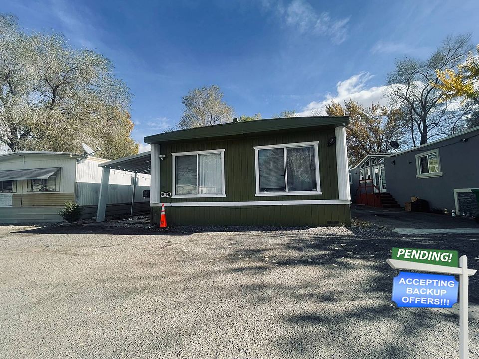 1st image of 220 Plover Pl