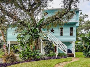 504 Harmony Ln, Tarpon Springs, FL 34689
