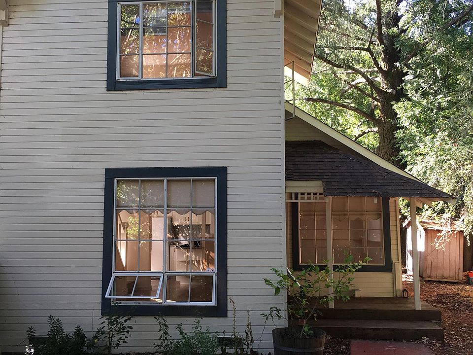 1st image of 365 Cascade Dr
