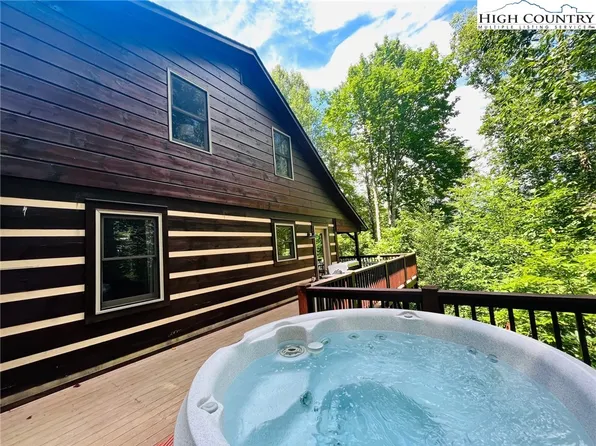 331 Wades Lane, Vilas, NC 28692