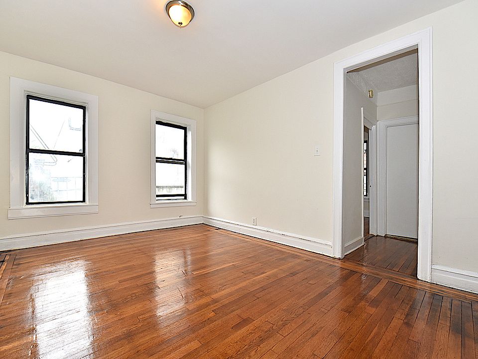 1st image of 2442 Morris Ave APT 1