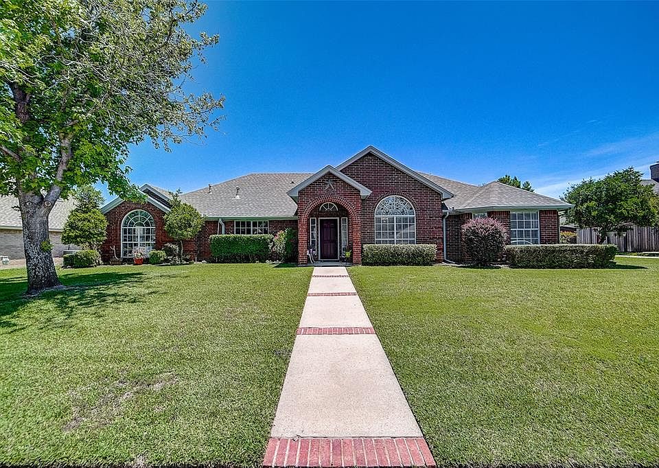 1st image of 8348 Thornhill Dr