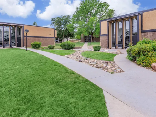 The Shores at Lakeview