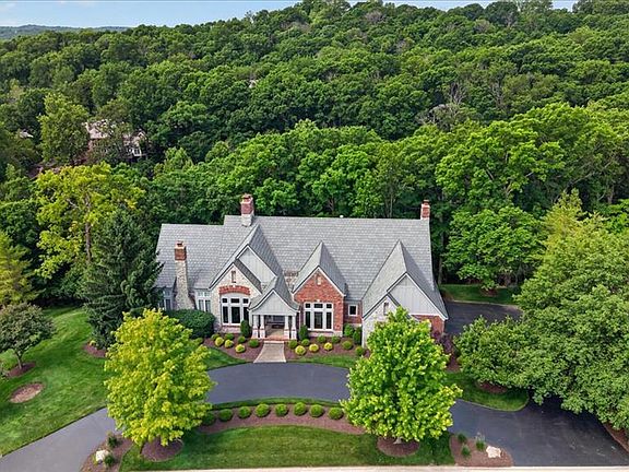 3rd image of 638 Morel Ct
