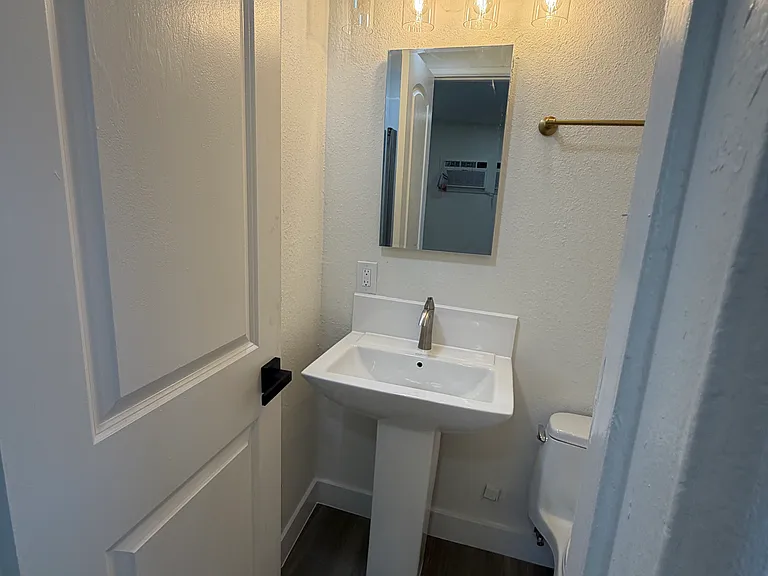 231 E Lambert Rd — Photo 15