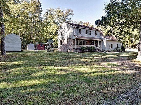 2nd image of 1005 York Warwick Dr