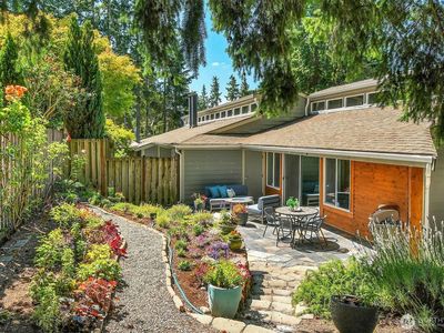 15300 NE 15th Place #1, Bellevue, WA, 98007