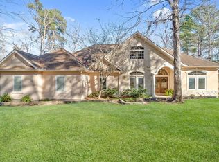 20400 Doral Dr, Huntsville, TX 77320