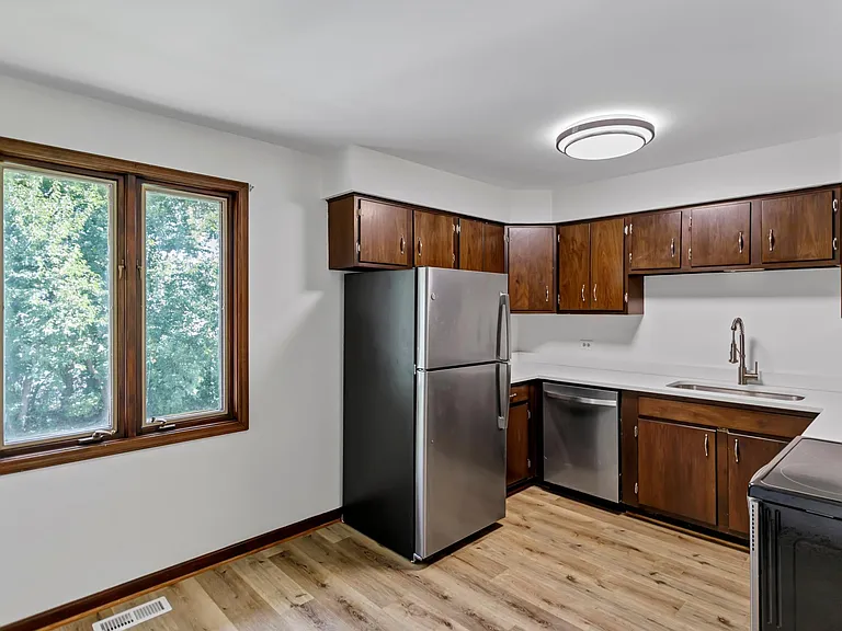 30 Green Oaks Dr — Photo 6