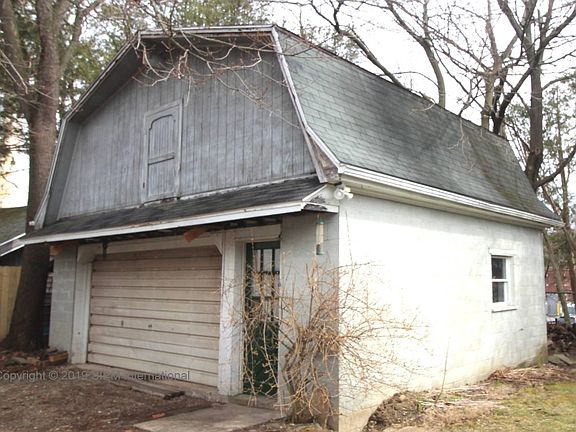 3rd image of 6425 W Quaker St
