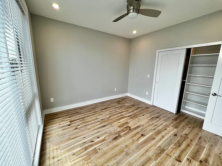 Veranda Apartments — Photo 39