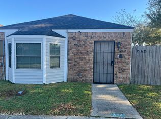 242 Woodland Cir, New Iberia, LA 70563