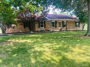 1886 N Farm Road 101, Springfield, MO 65802