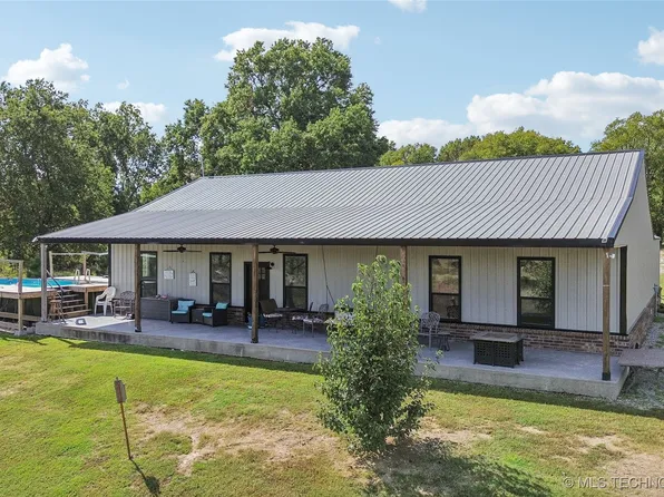 10520 E 450th Rd, Claremore, OK 74017