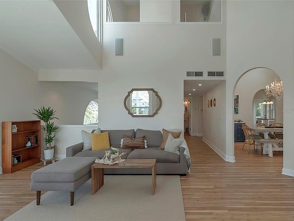 4th image of 103 Peterson Ln