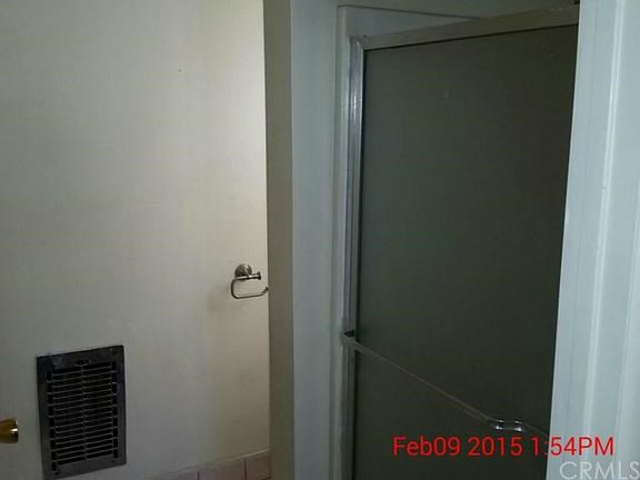 3rd image of 645 W 99th St