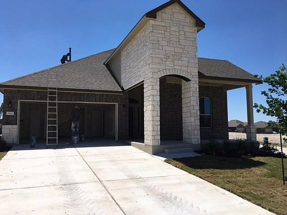 2nd image of 1942 Alvarado Dr