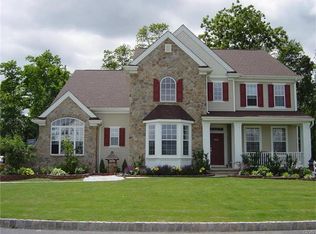 3048 Iron Ln, Easton, PA 18040