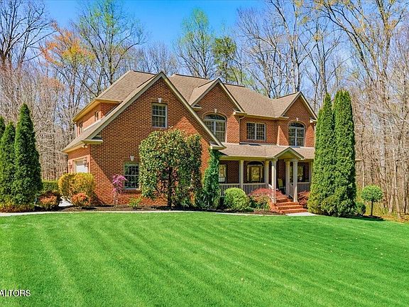 2nd image of 213 Andorra Ln