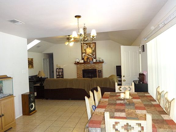 4th image of 114 Middle Forest Dr