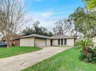 214 Maybrook Dr, Houston, TX 77015