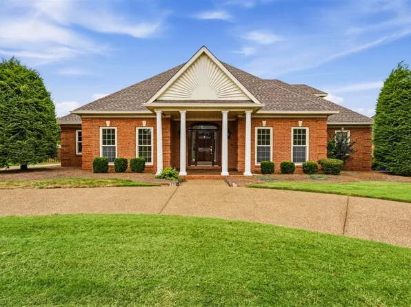 2607 Crossridge St, Bowling Green, KY 42104