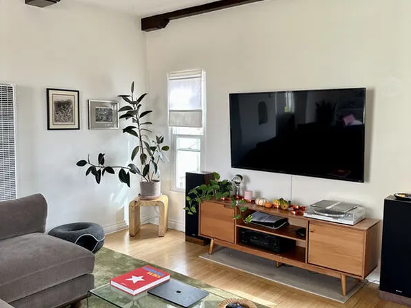 1362 S Stanley Ave #1/2, Los Angeles, CA 90019