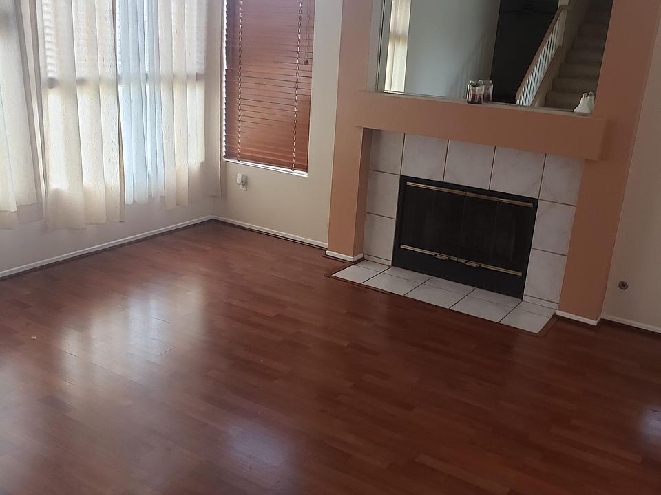 2nd image of 2498 S Buena Vista Ave