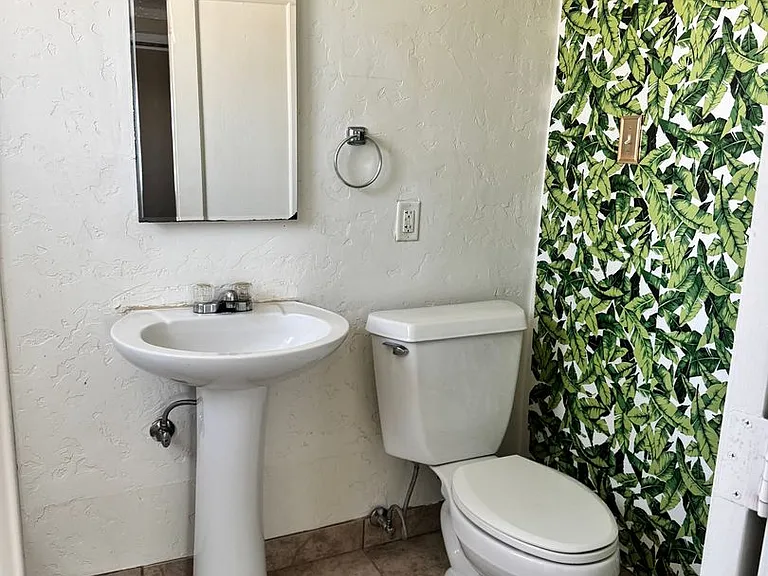 1324 N Farris Ave — Photo 14