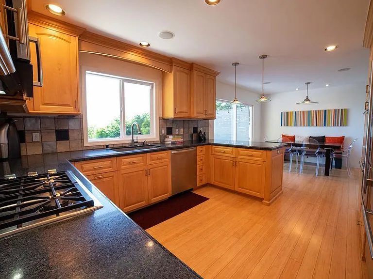 528 Lakemead Way — Photo 31