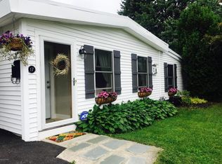 17 Halsey Pl, Glens Falls, NY 12801