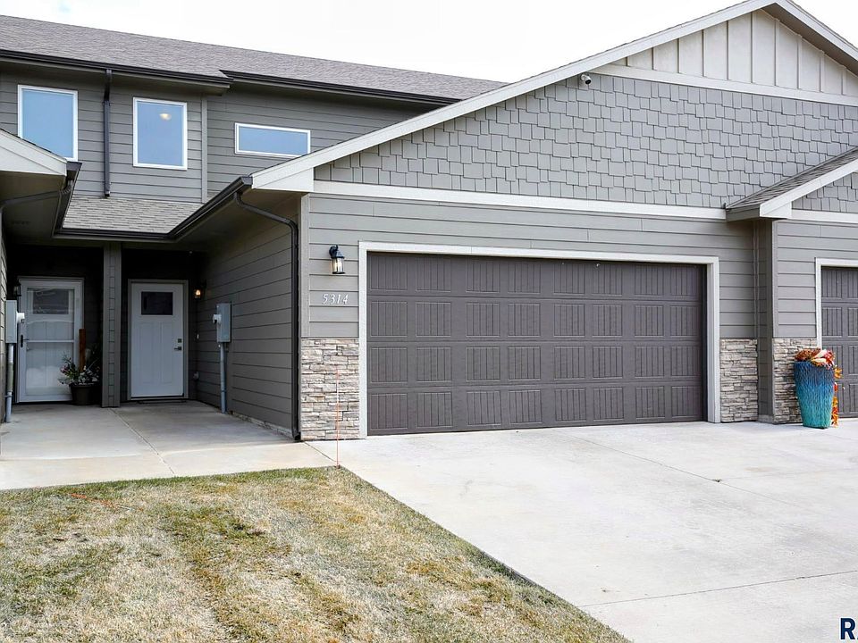 1st image of 5314 S Seville Pl